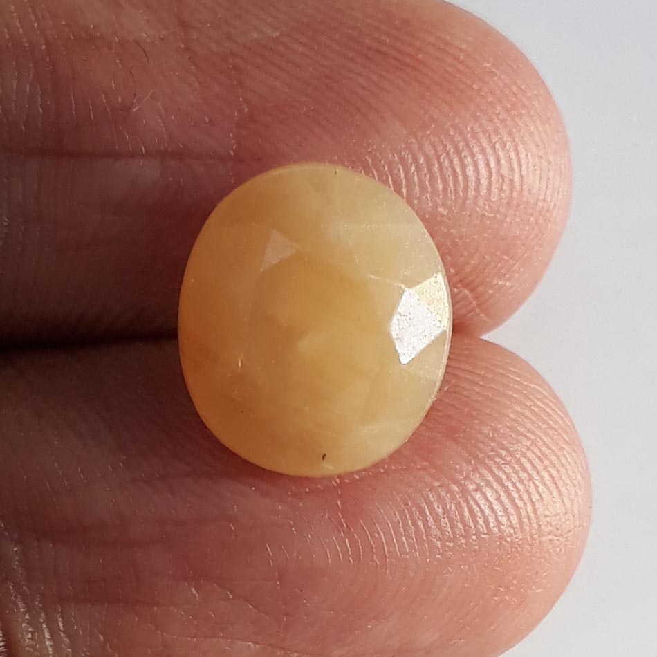 6.77 Ratti  yellow sapphire with Govt Lab Certificate