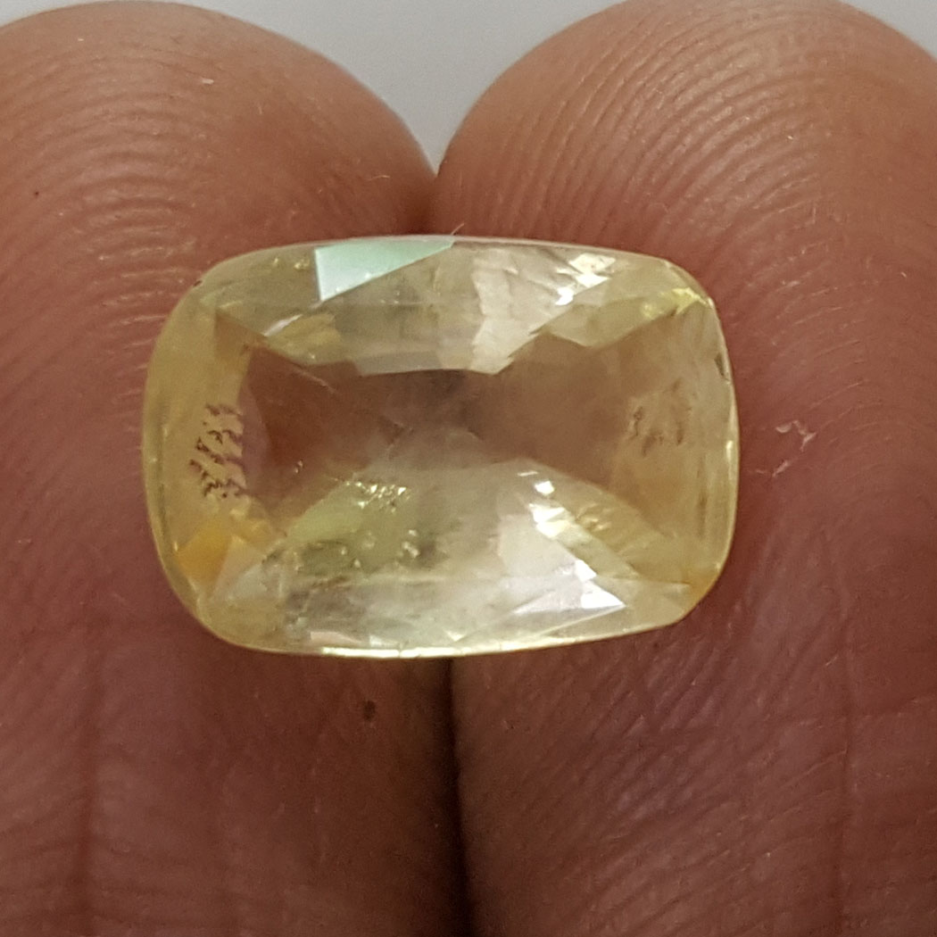 4.90 Ratti Natural Yellow Sapphire With Govt Lab Certificate-(23310)