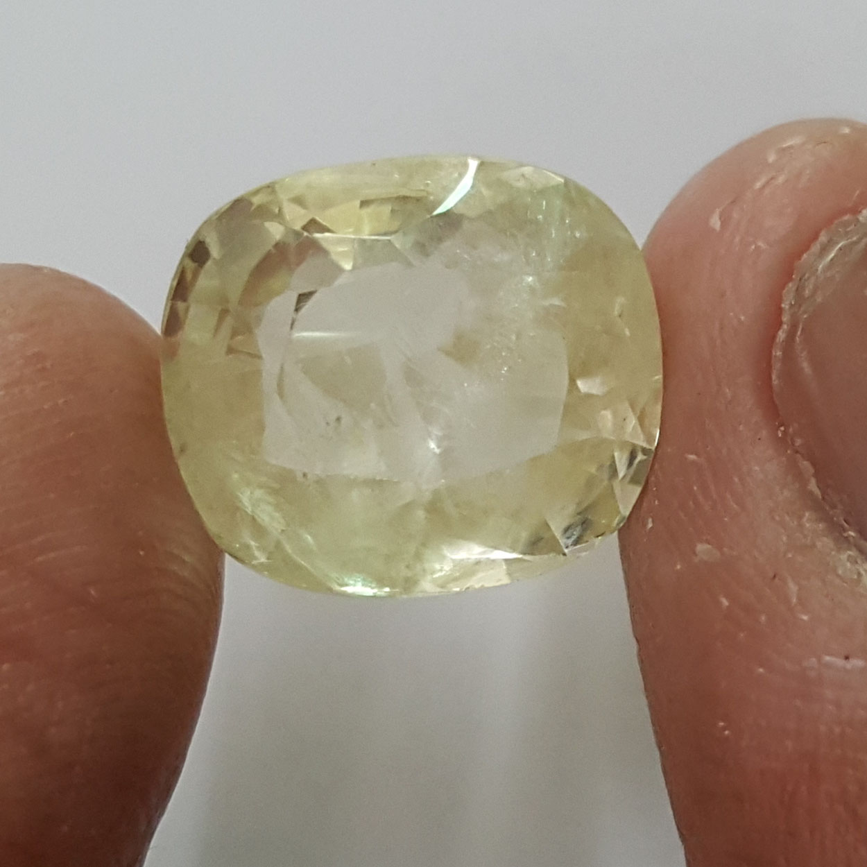 Natural Yellow Sapphire  and blue sapphire With Govt Lab Certificate (110102 106664)