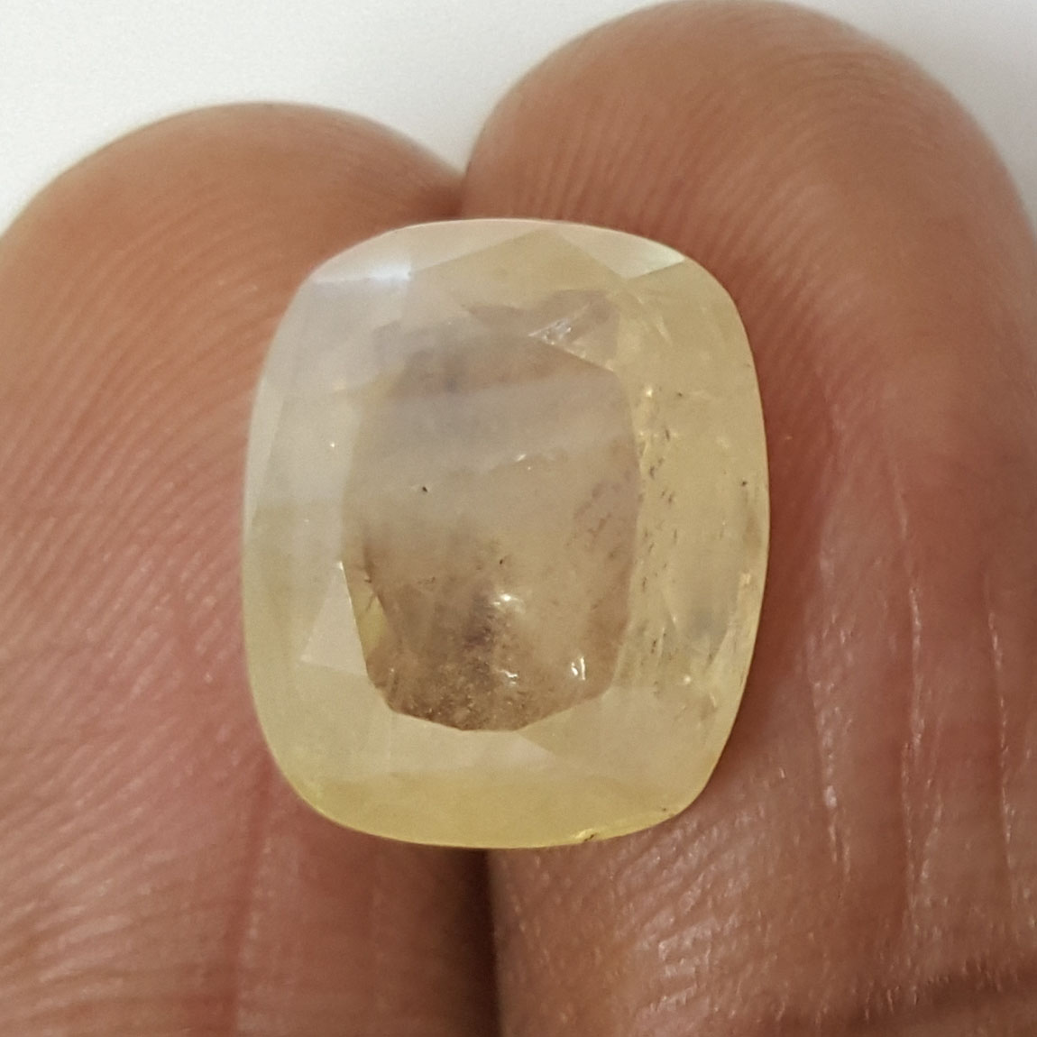9.69 Ratti Natural Yellow Sapphire with Govt Lab Certificate-(6771)