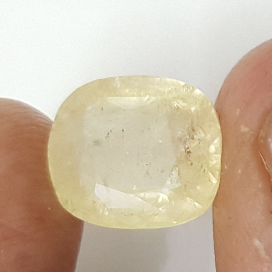 6.88 Ratti Natural Yellow Sapphire with Govt Lab Certificate-(8991)
