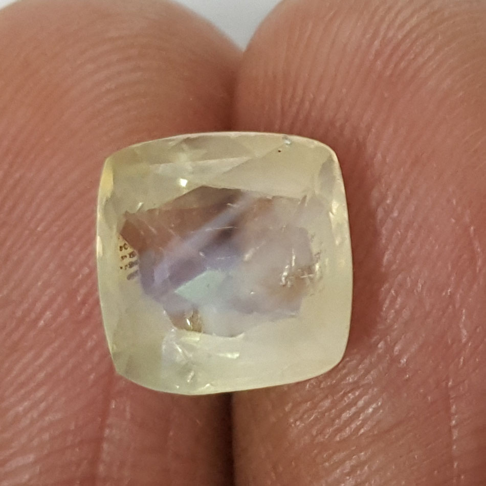 4.53 Ratti Natural Yellow Sapphire with Govt Lab Certificate-(16650)
