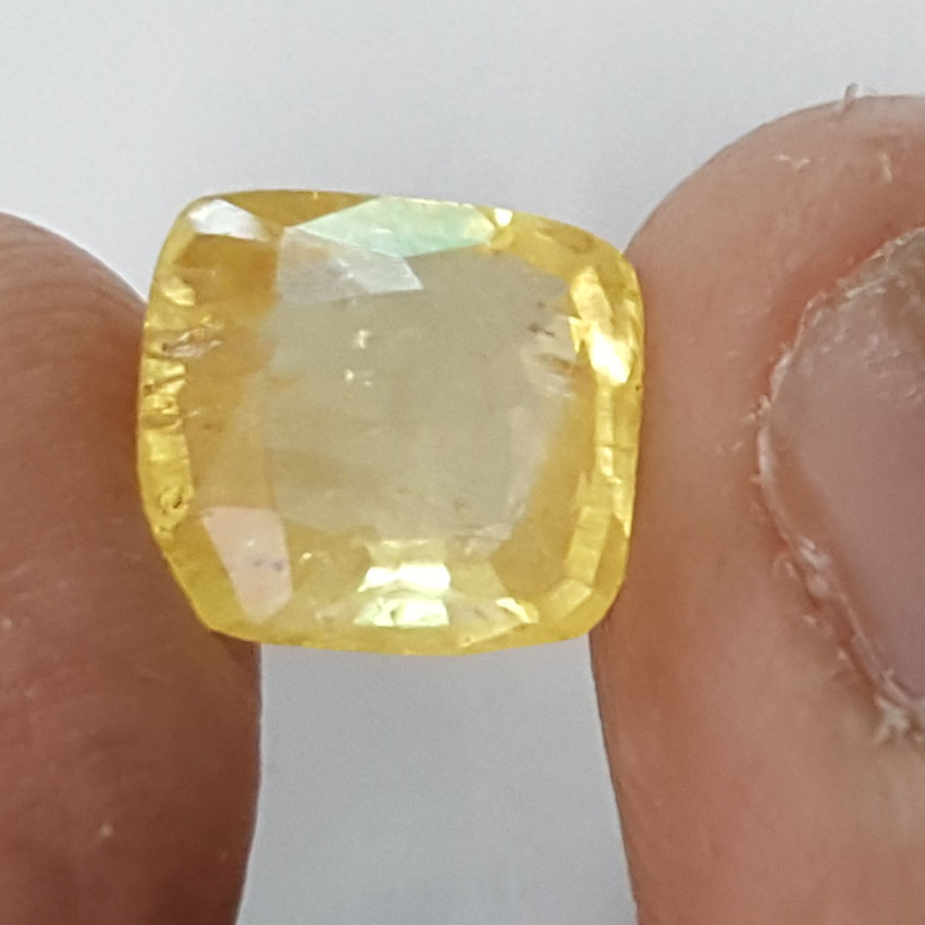 4.48 Ratti Natural Yellow Sapphire with Govt Lab Certificate-(16650)