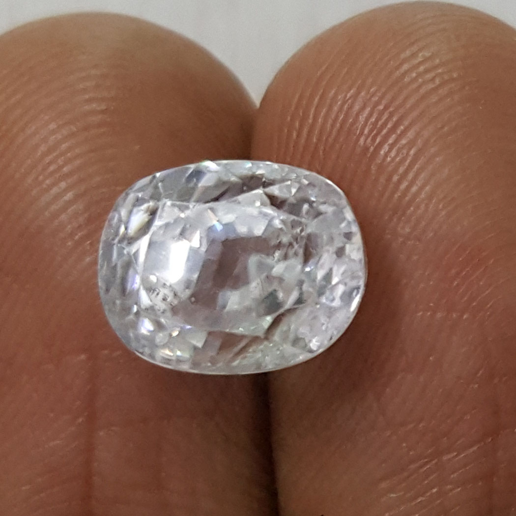 6.44 Ratti Natural Zircon With Govt. Lab certificate-(3441)