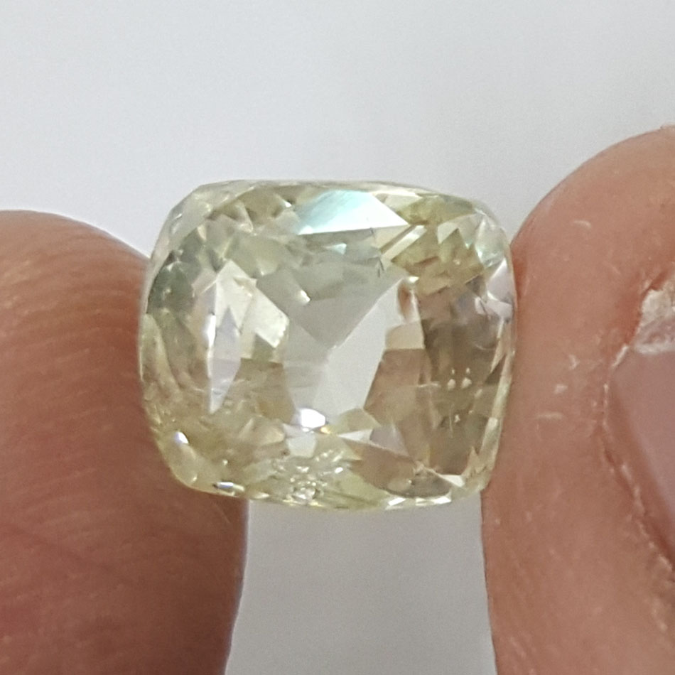 6.40 Ratti Natural Yellow Sapphire with Govt Lab Certificate-(34410)
