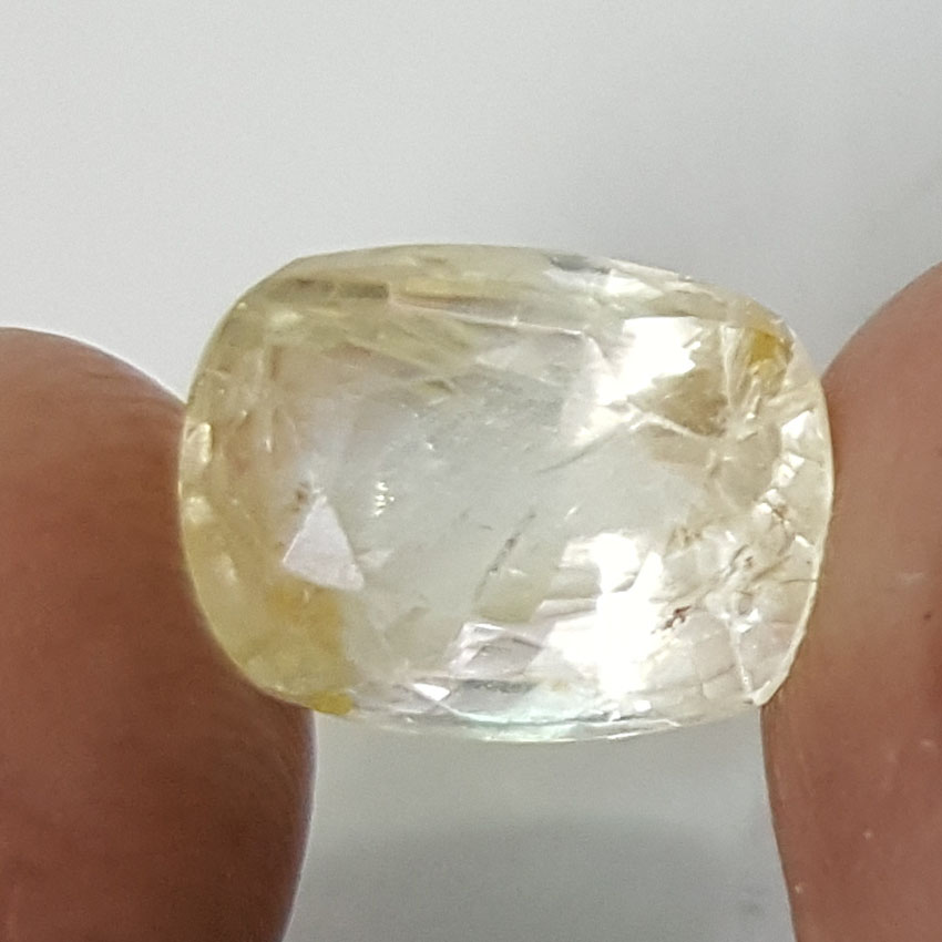 6.65 Ratti Natural Yellow Sapphire with Govt Lab Certificate-(16650)