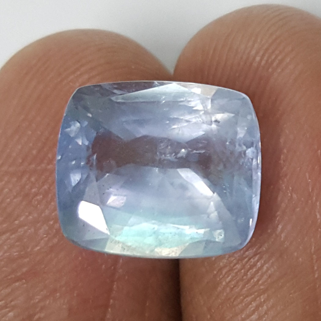 8.96 Ratti Natural Blue Sapphire With Govt Lab Certified-(34410)
