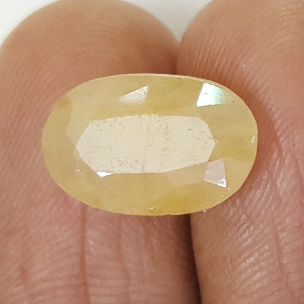 7.56 Ratti Natural Yellow Sapphire with Govt Lab Certificate-(1221)