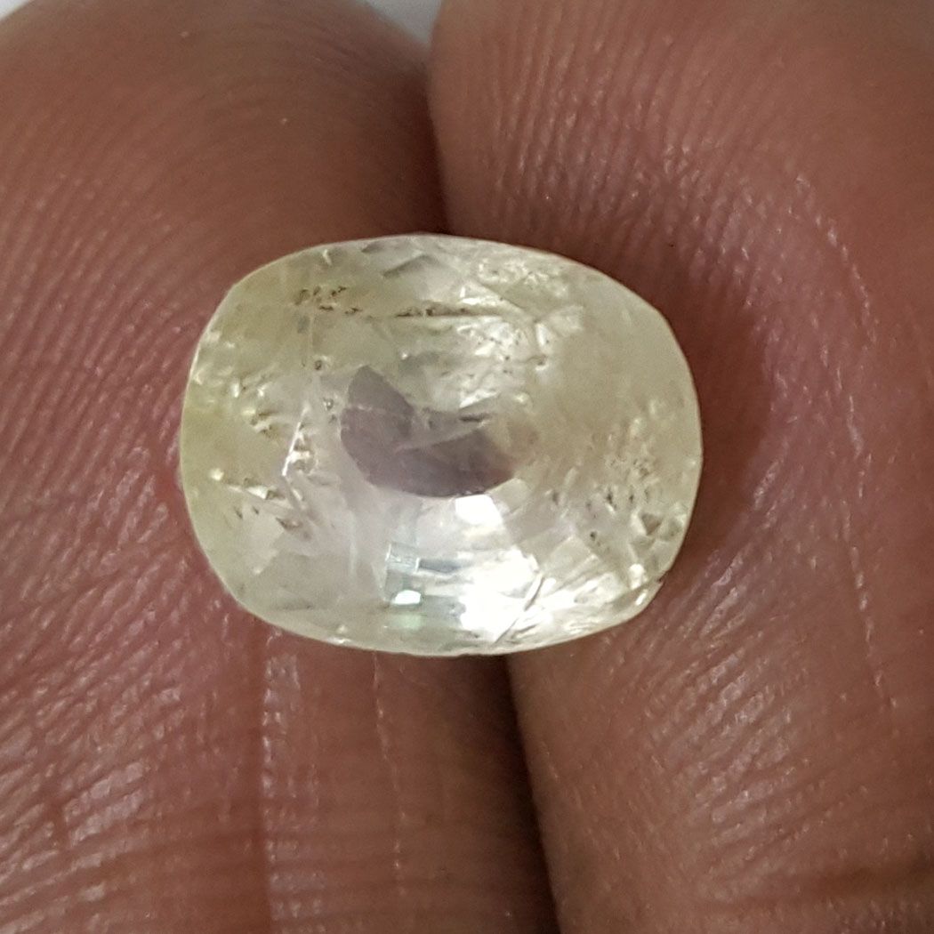 7.50 Ratti Natural Yellow Sapphire with Govt Lab Certificate-(16650)
