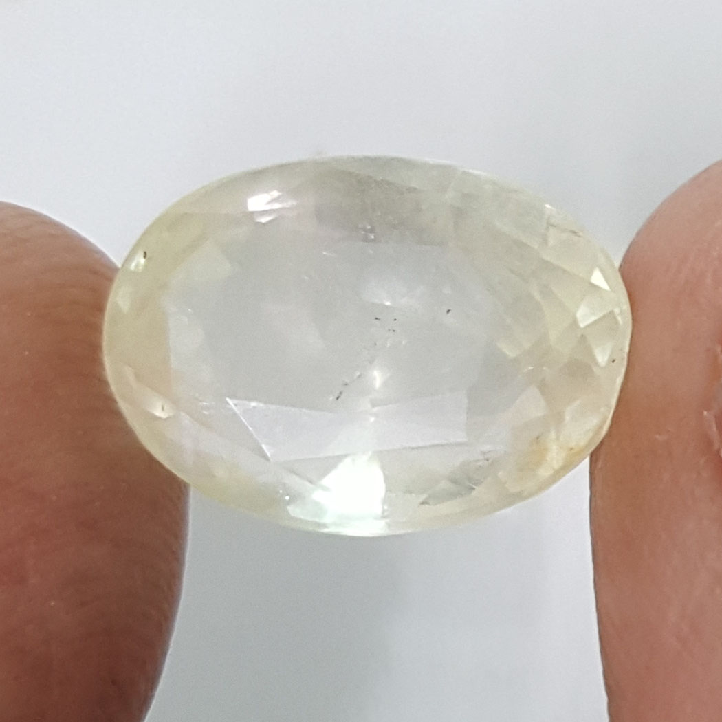 10.00 Ratti Natural Yellow Sapphire with Govt Lab Certificate-(16650)