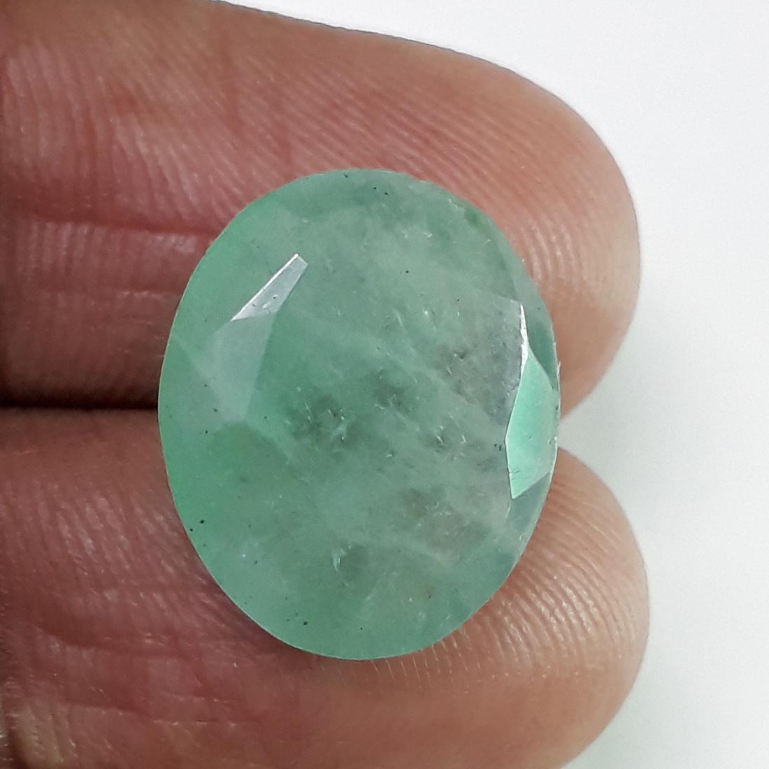 10.10 Ratti Natural Emerald Stone With Govt. Lab Certified (2331)