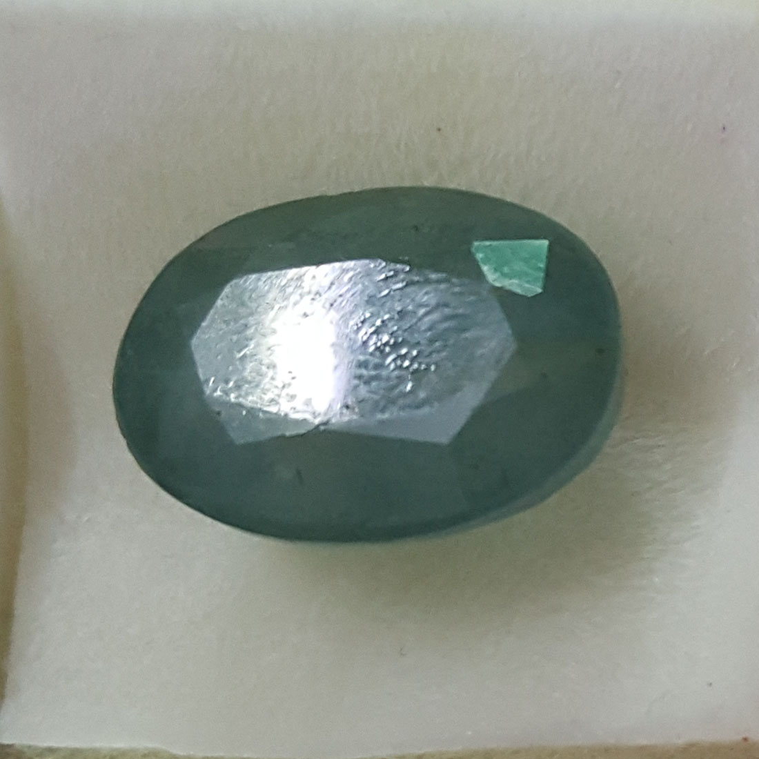 10.26 Ratti Natural Emerald Stone With Govt. Lab Certified (2331)