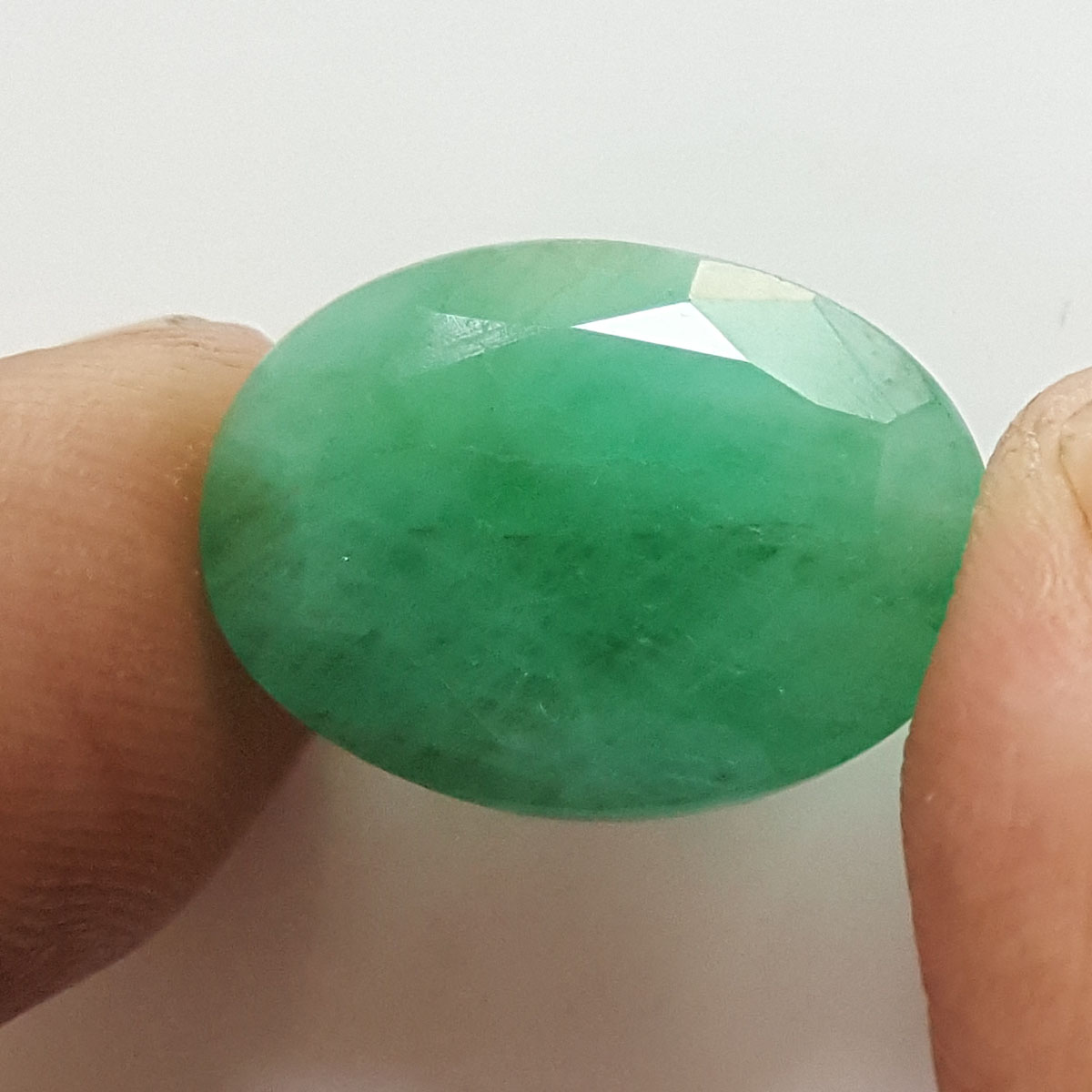 16.80 Ratti Natural Emerald Stone With Govt. Lab Certified (1221)