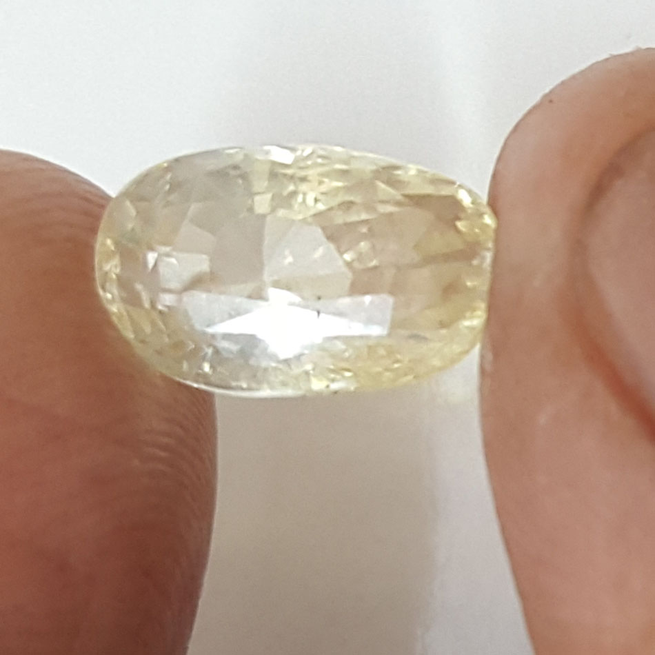 5.44 Ratti Natural Yellow Sapphire with Govt Lab Certificate-(16650)