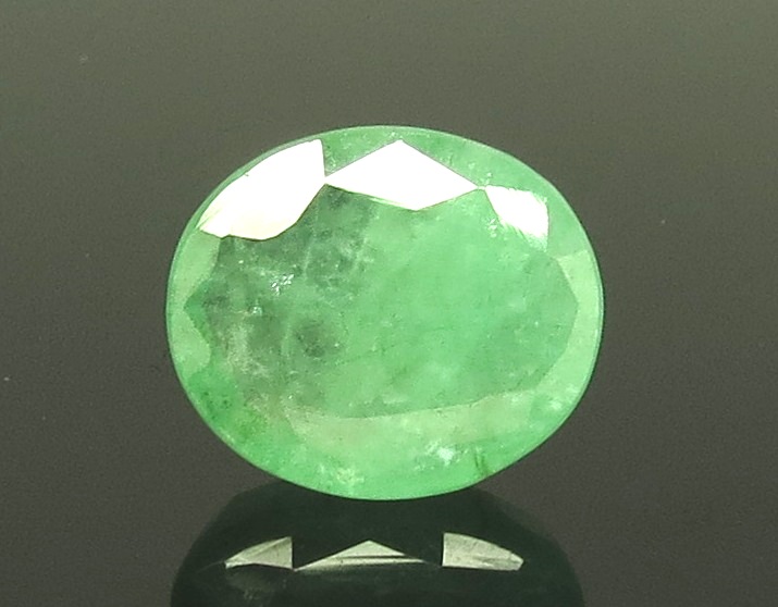  7.05 Ratti Natural Emerald Stone With Govt. Lab Certified (2331)