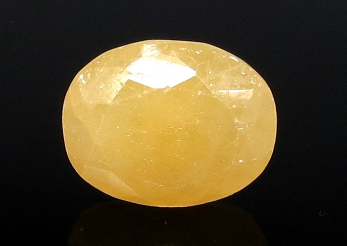 8.45 Ratti Natural Ceylonese Yellow Sapphire with Govt Lab Certificate-(1221)