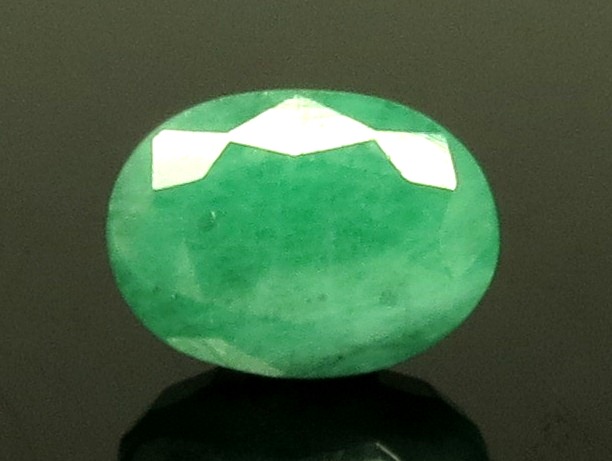 6.29 Ratti Natural Emerald Stone With Govt. Lab Certified (1221)
