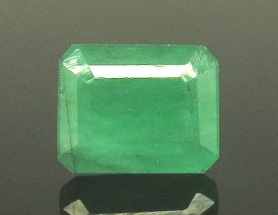 4.47 Ratti Natural Emerald Stone With Govt. Lab Certified (2331)