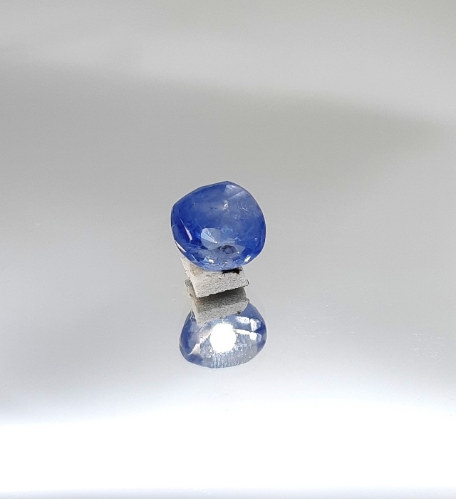 4.64 Ratti  blue sapphire with Govt. Lab Certificate-(23310)