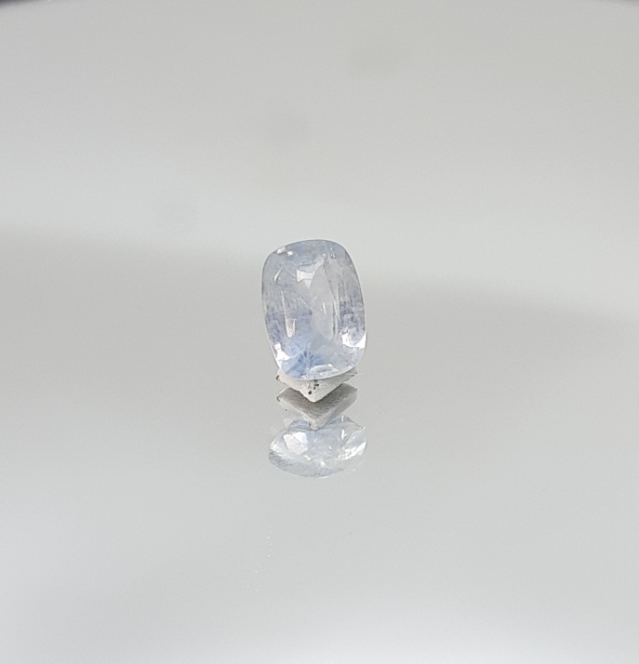 5.63 Ratti Natural Blue Sapphire with Govt Lab Certificate-(16650)