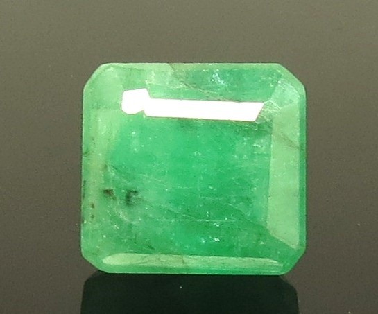 4.37 Ratti Natural emerald with Govt Lab Certificate-(1221)