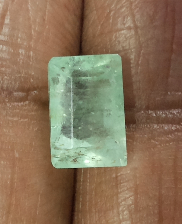 2.86 Ratti Natural emerald with Govt Lab Certificate-(8991)