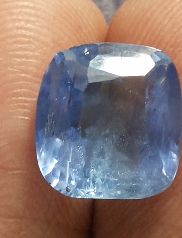 4.86 Ratti Natural Blue sapphire with Govt.Lab Certificate-(21000)