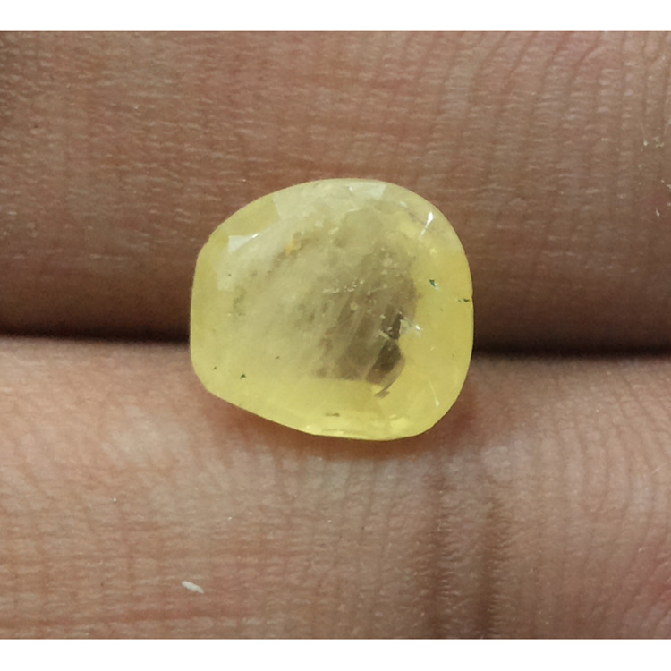 3.12 Ratti Natural yellow sapphire with Govt Lab Certificate-(6100)