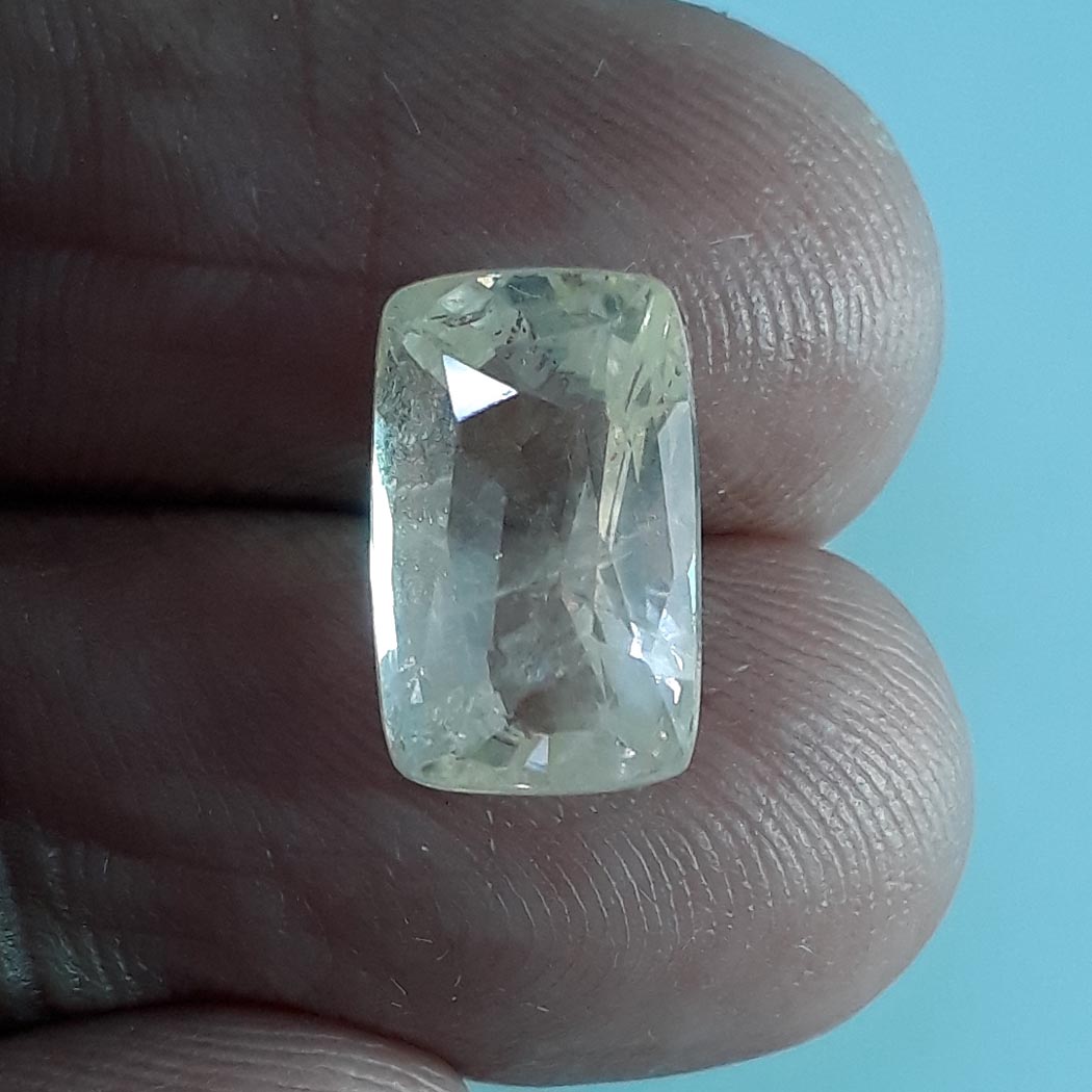6.31 Ratti  yellow sapphire with Govt Lab Certificate-
