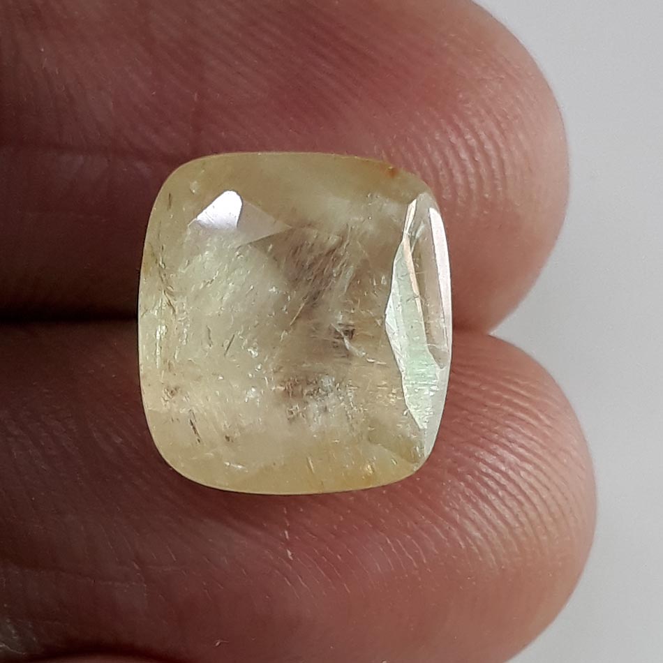 8.13 Ratti  yellow sapphire with Govt Lab Certificate
