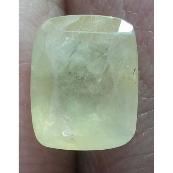 4.55 NATURAL yellow sapphire with Govt Lab Certified-(4100)