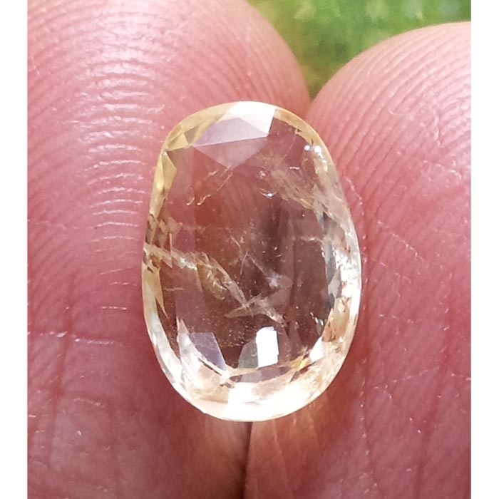 3.70 Ratti yellow sapphire with Govt Lab Certified-(34410)