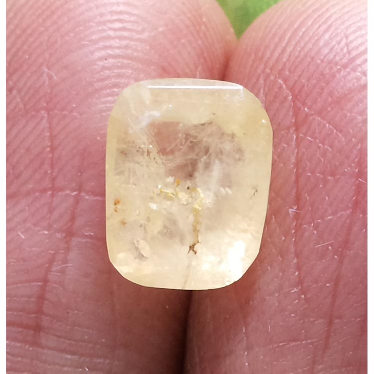 3.80 Ratti yellow sapphire with Govt Lab Certified -(6100)