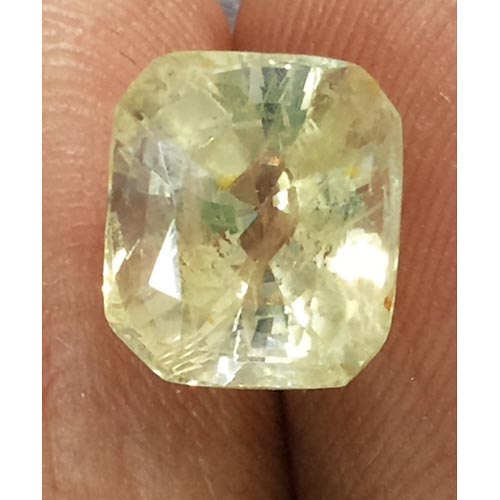 5.23 Ratti  yellow sapphire with Govt Lab Certificate-(34410)