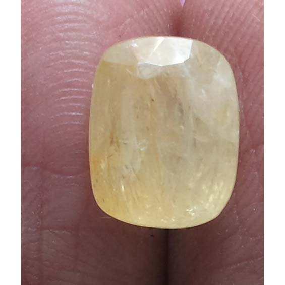 4.88.ratti Natural yellow sapphire with Govt Lab Certified-(4100)